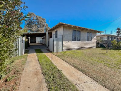 18 Queen Mary Avenue, Leitchville