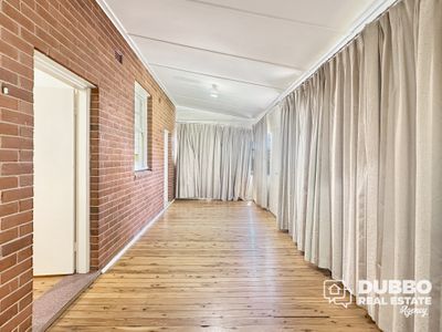 54 Sterling Street, Dubbo