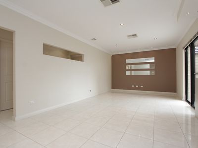 5A Medbury Road, Westminster