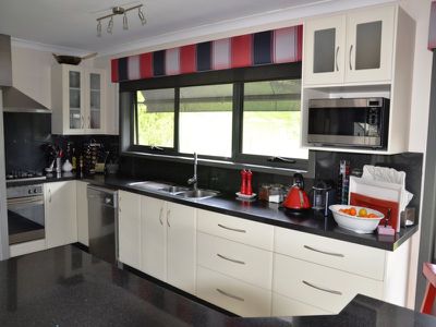 8-10 Feathertop Street , Tawonga South