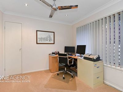 15 Glasshouse Cres, Forest Lake