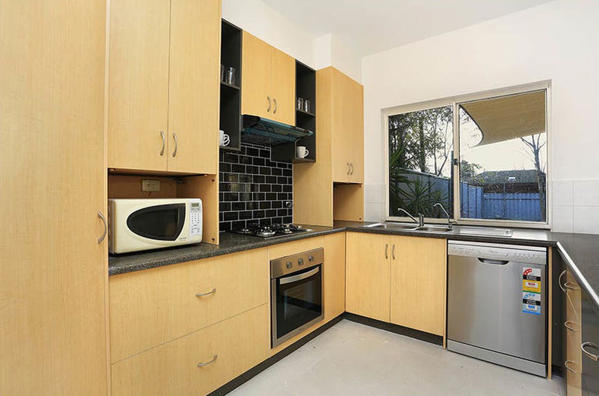17A Leonore Avenue, Kensington Gardens