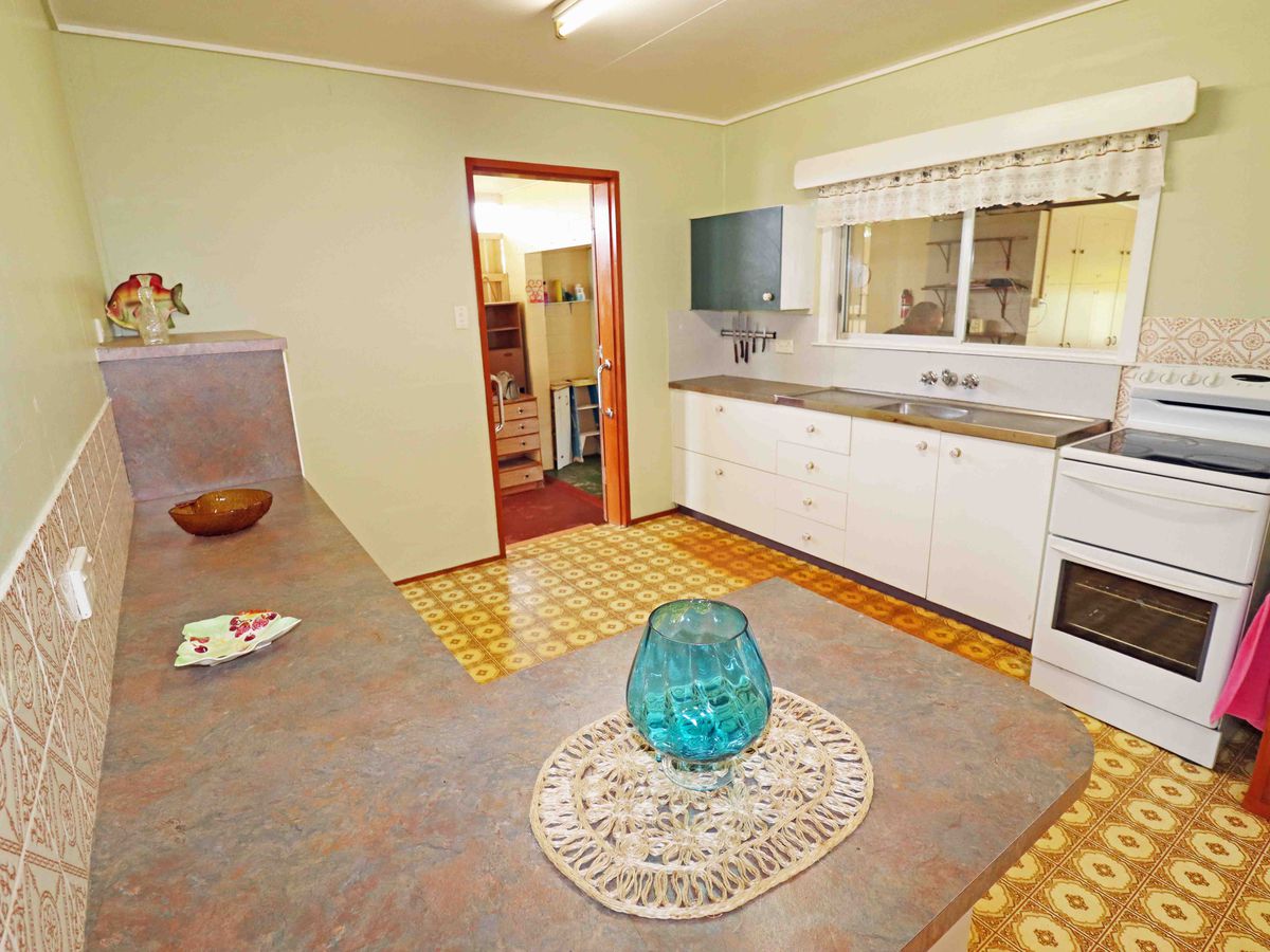 6 Finch Street, Atherton