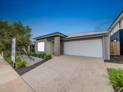 30 Bandicoot Loop, Tarneit
