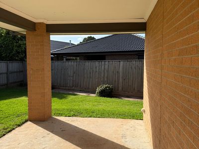 5 CARABEEN PLACE, Aintree