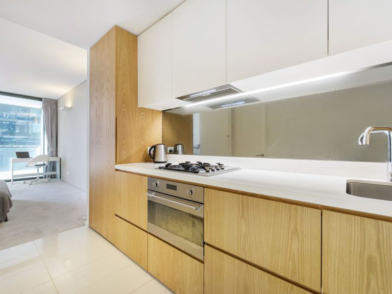 e714 / 3 Carlton Street, Chippendale