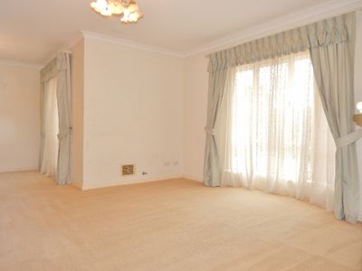 47B Albemarle Street, Doubleview