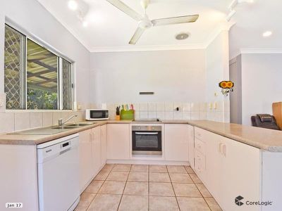8 Izod Court, Bakewell