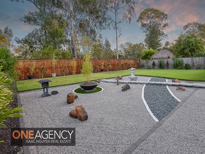 4 Conlan Court, Augustine Heights