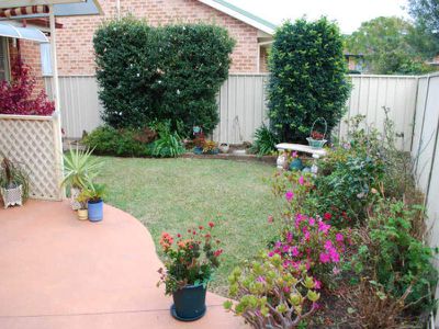 12 Amanda Place, Horsley