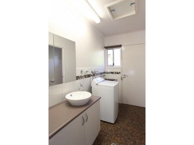 UNIT 2 / 336 WEIDNER CRESCENT, Albury