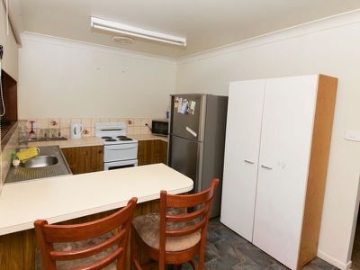 128 Birch Avenue, Dubbo