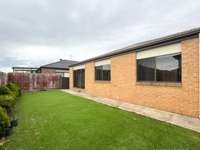 9 Angove Street, Craigieburn