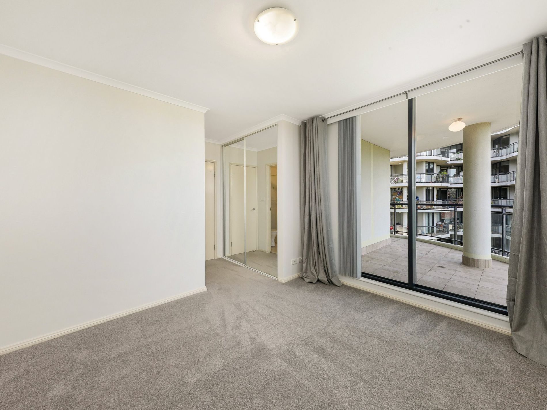 1010 / 3 Keats Avenue, Rockdale