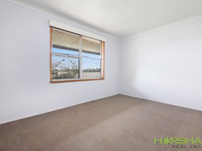 32 Hennessy Street, Horsham