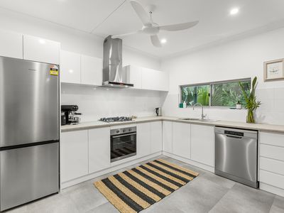 B / 67 Lullfitz Drive, Bilingurr
