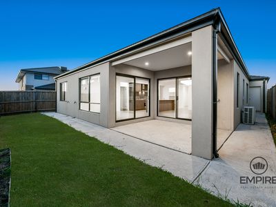 4 Pablo Drive, Clyde North
