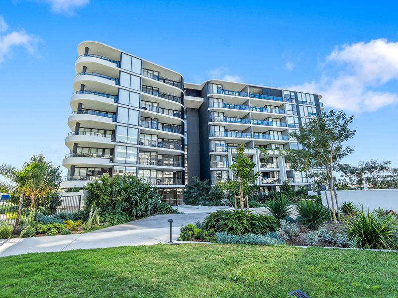 2603 / 8 Athena Bvd, Hope Island
