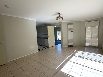 14 Latham Street, Werribee