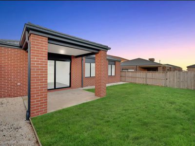 26 Lancashire Dr, Werribee