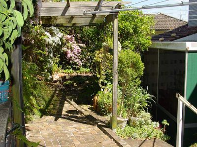 6 The Glen Road, Bardwell Valley