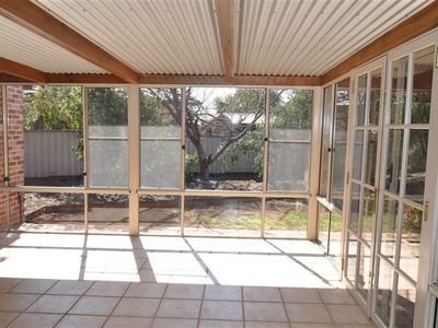 5 Elm Place, Forbes