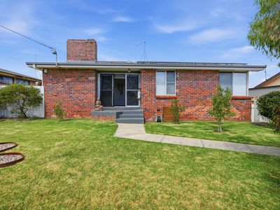 17 Parish Crescent, George Town