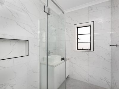 94 Raleigh Road, Maribyrnong