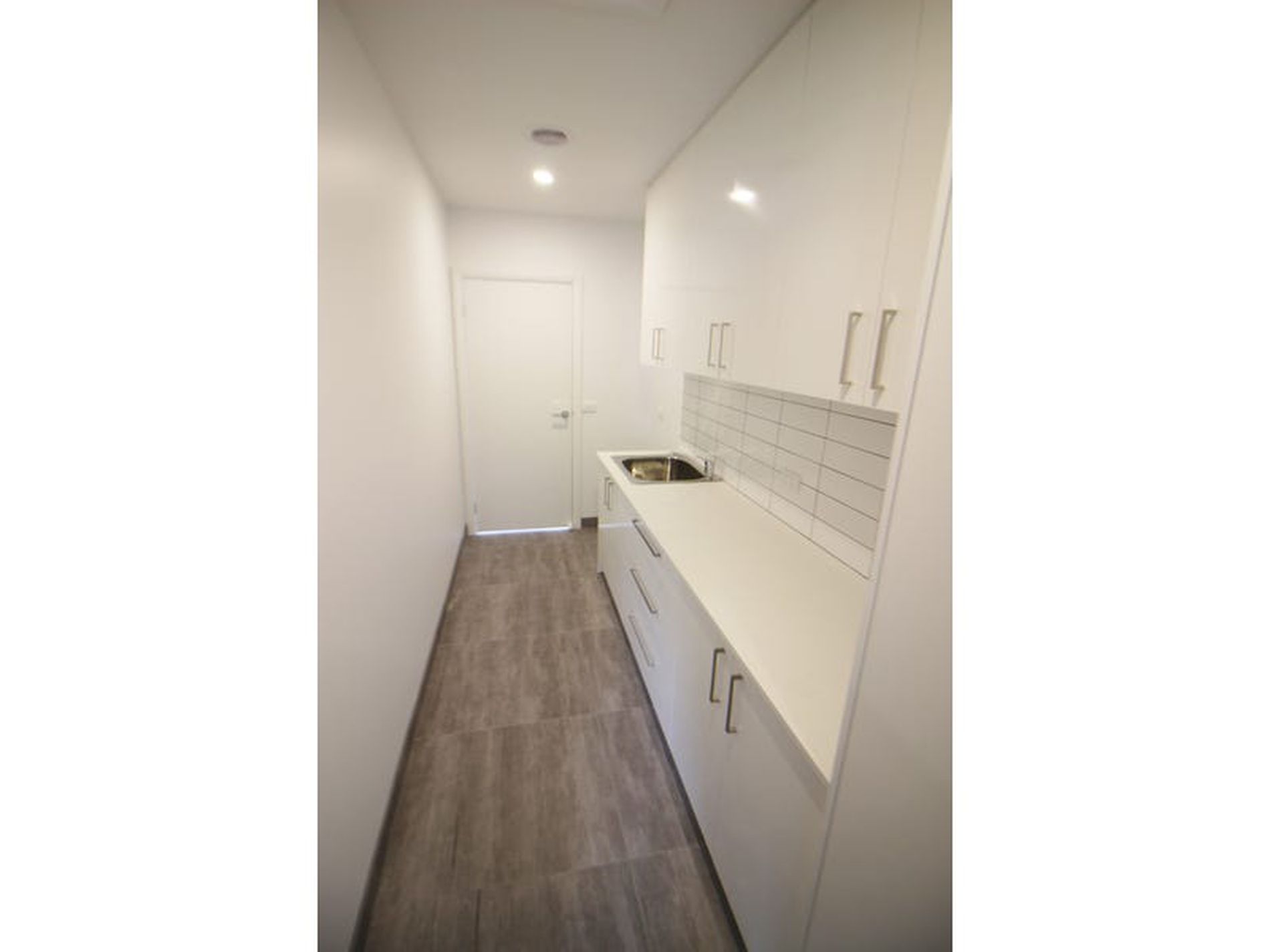 6A Nagle Drive, Belmont