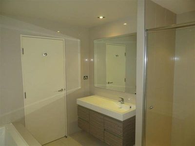 32 / 2-12 Young Street, Wollongong