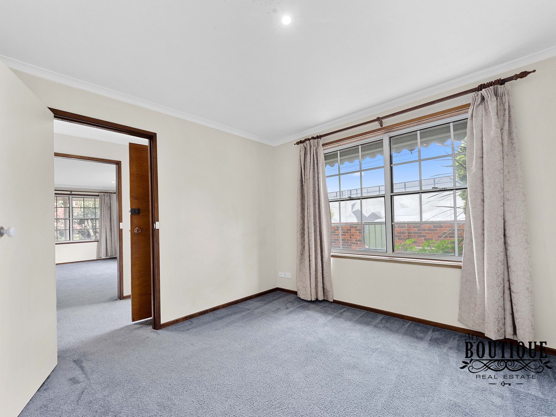1 / 101 Dandenong Road East, Frankston