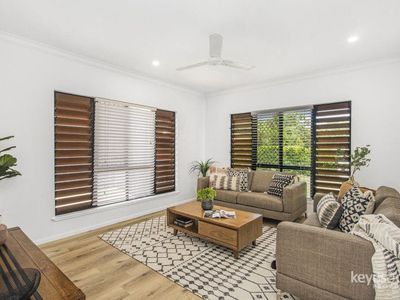5 Outlook Crescent, Douglas