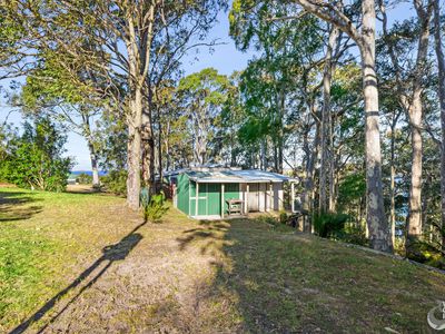 19 Hillcrest Avenue, North Narooma