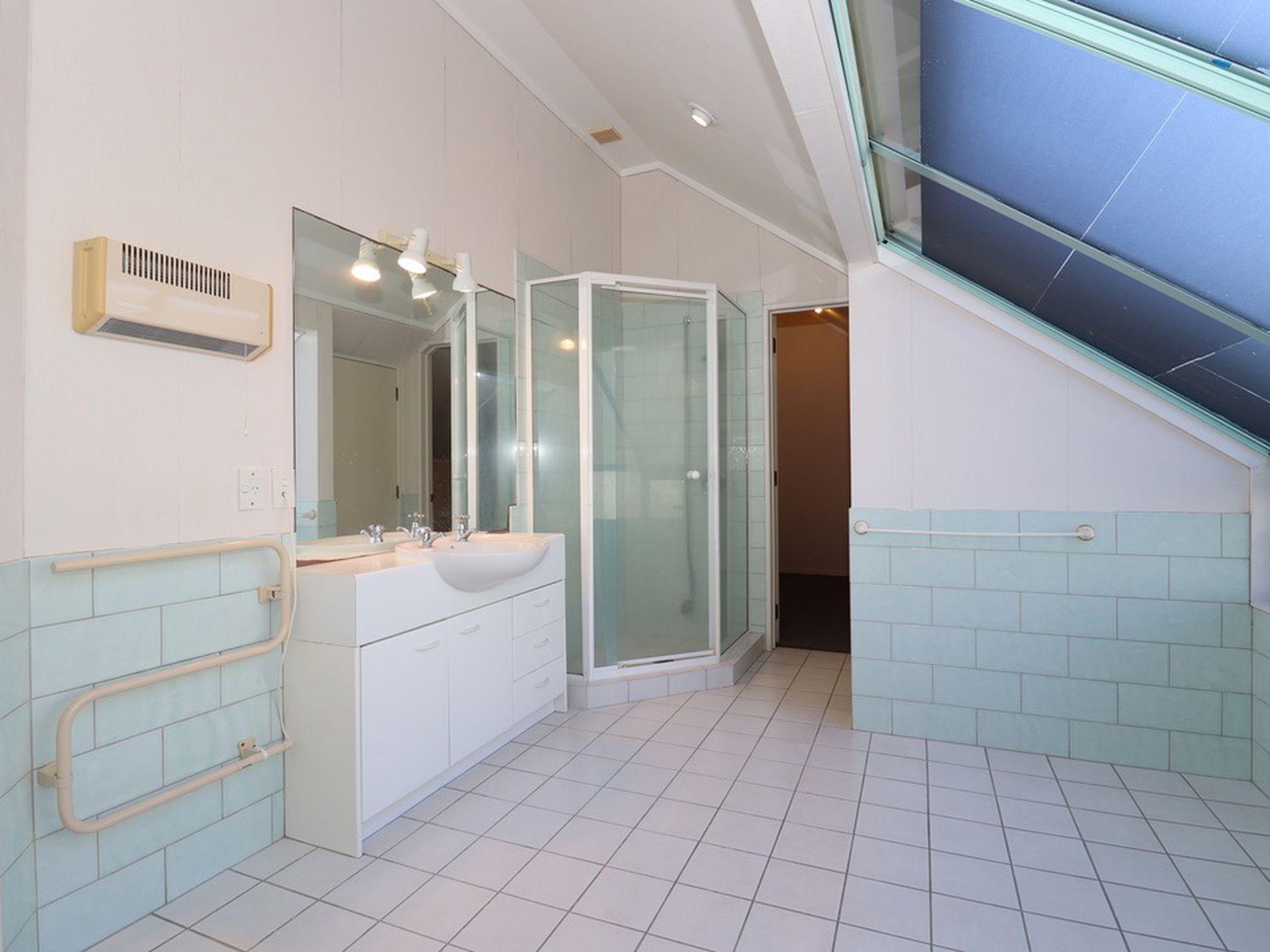 26A The Parade, Bucklands Beach