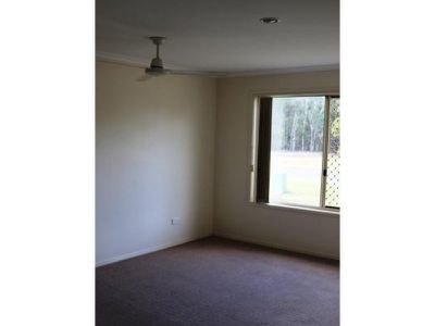 46 Emerald Park Way, Urangan