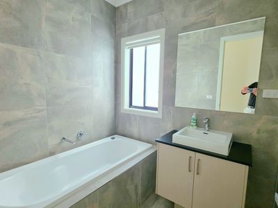 8 Lord Street, Thornhill Park