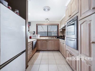 49 Coral Drive, Hampton Park