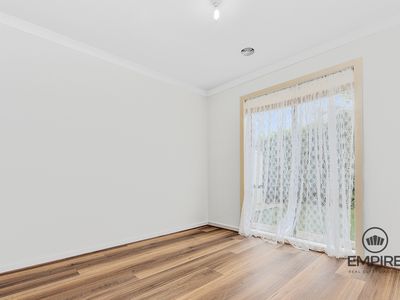 102 Glenelg Street, Clyde North