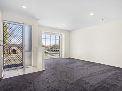 2 Kimbarra Drive, Berwick