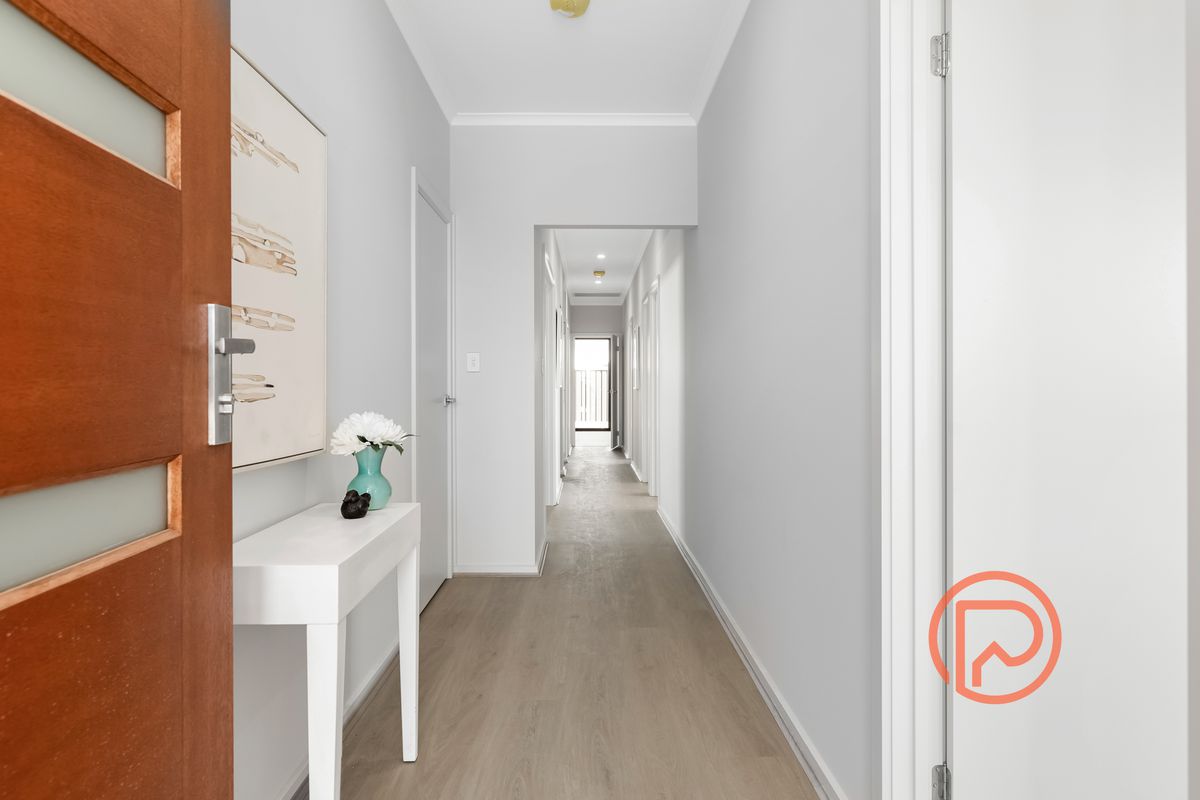 2 MINT DRIVE, Hayborough