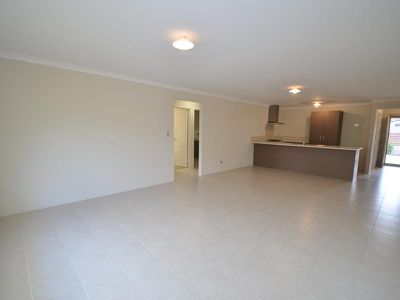 13C Doust Street, Cannington