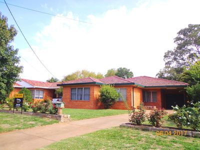 9 Wyuna Avenue, Dubbo