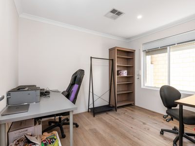 24A Brandon Way, Lynwood
