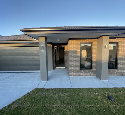 7 Sweep Street, Cranbourne East