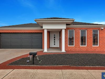 70 Eltham Parade, Manor Lakes