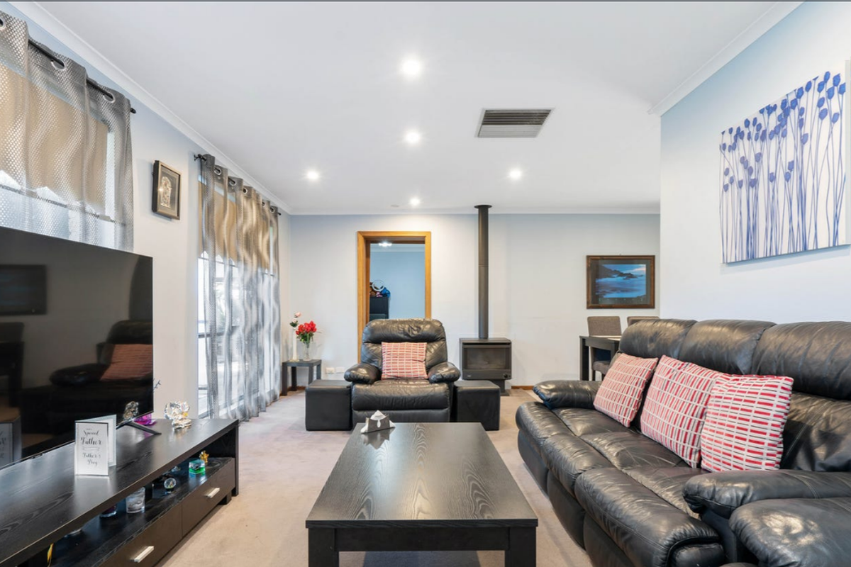 25 Parkinson Avenue, Dernancourt