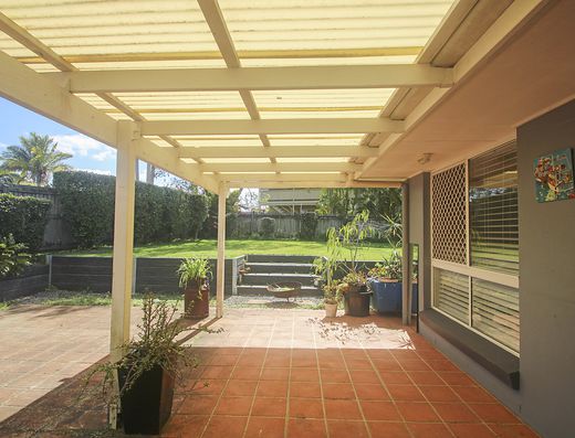 Delightful Gem in Sought After Tewantin image 11