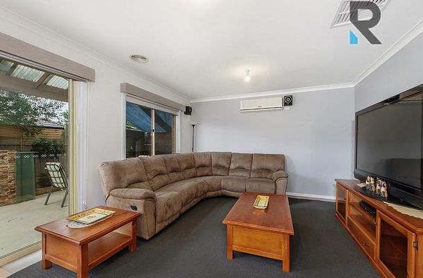 30 Bowral Loop, Craigieburn