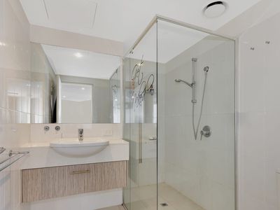 1318 / 2 Activa Way, Hope Island