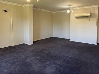 2 / 21 Bandon Street, Forbes